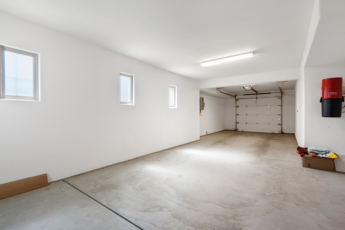 Garage (C) Picture - 139 Fairchild Dr, Mountain View 94043 Garage (C) picture - 139 Fairchild Dr, Mountain View 94043