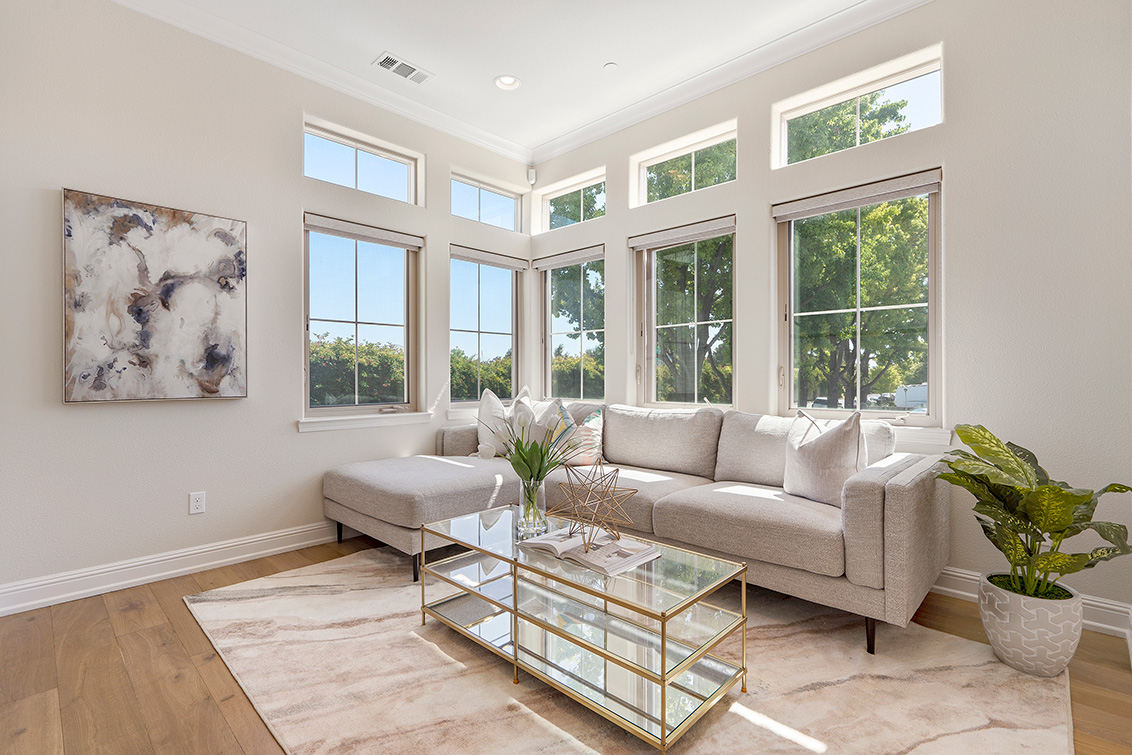 Living Room - 139 Fairchild Dr, Mountain View 94043