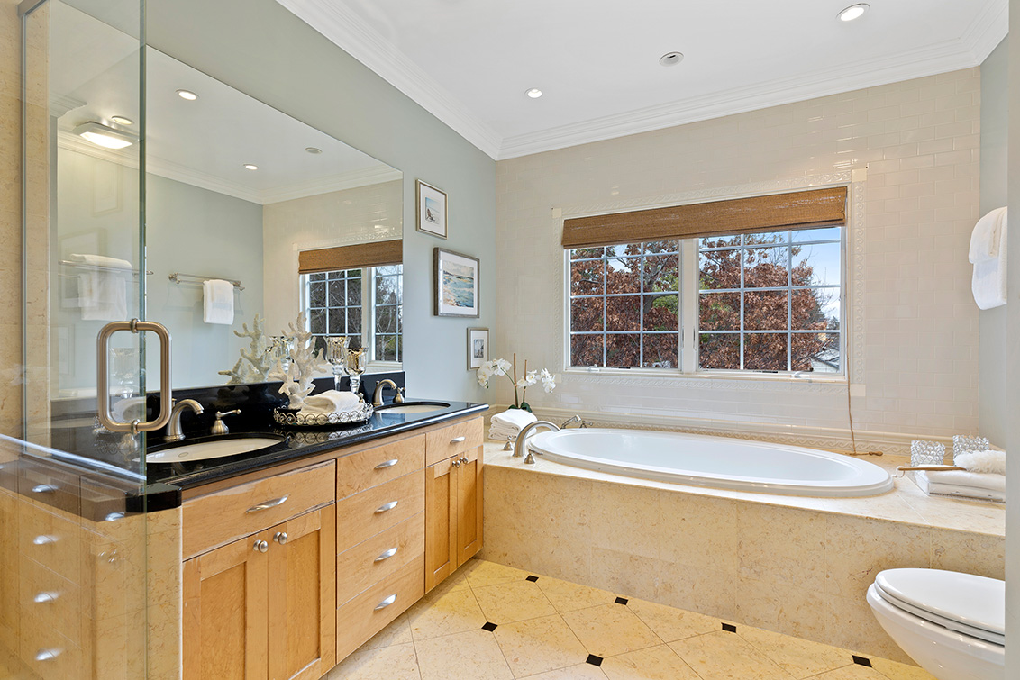 Master Bath (A) picture - 2342 Middlefield Rd, Palo Alto 94301