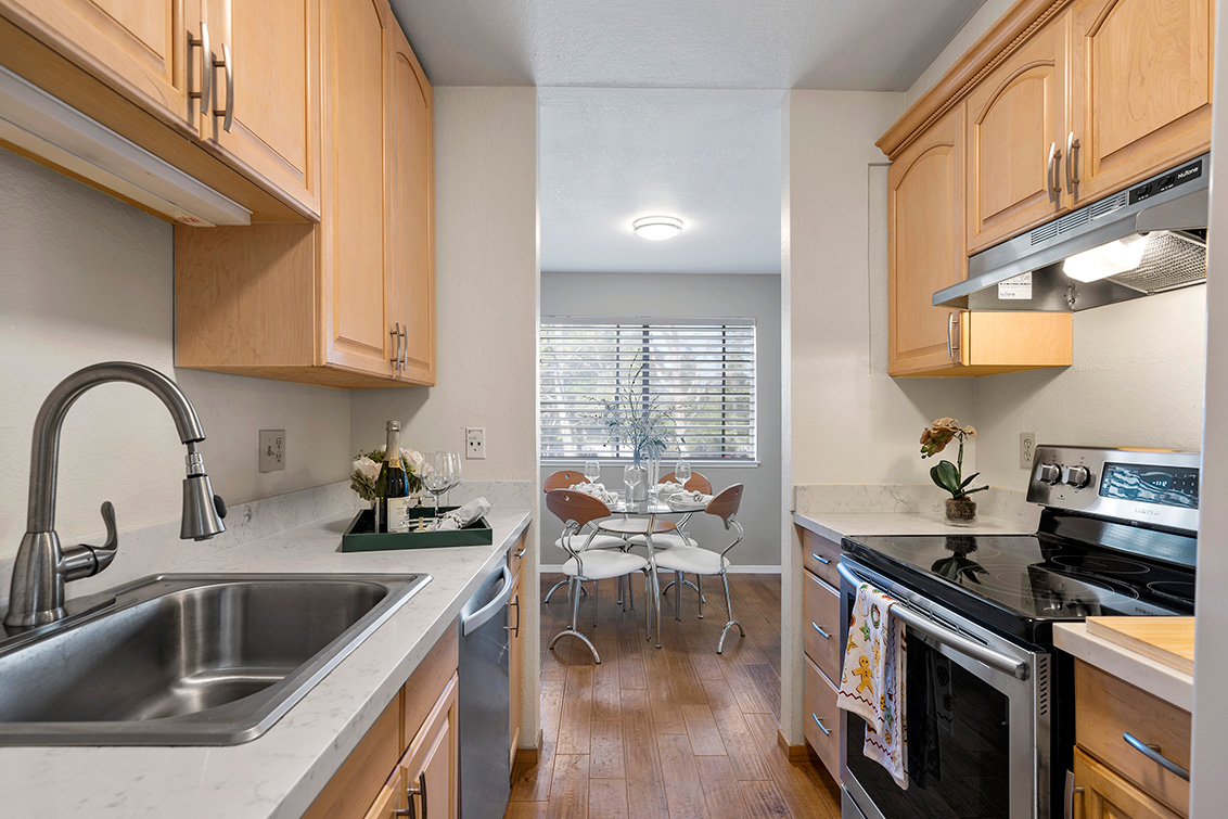 Kitchen - 765 San Antonio Rd 85, Palo Alto 94303
