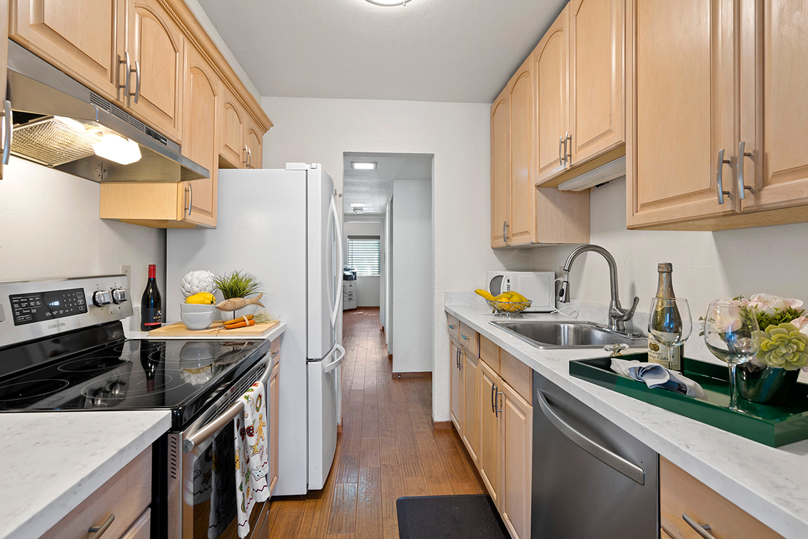 Kitchen (B) Picture - 765 San Antonio Rd 85, Palo Alto 94303 Kitchen (B) picture - 765 San Antonio Rd 85, Palo Alto 94303