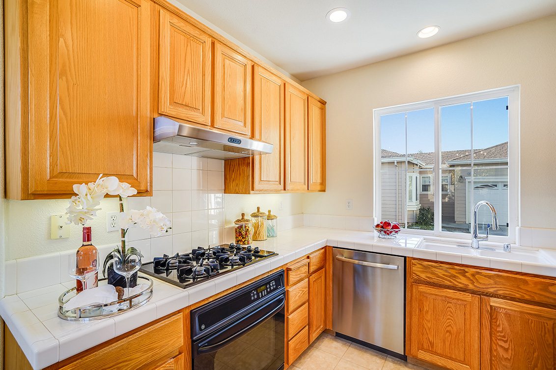 Kitchen - 38597 Steinbeck Ter, Fremont 94536