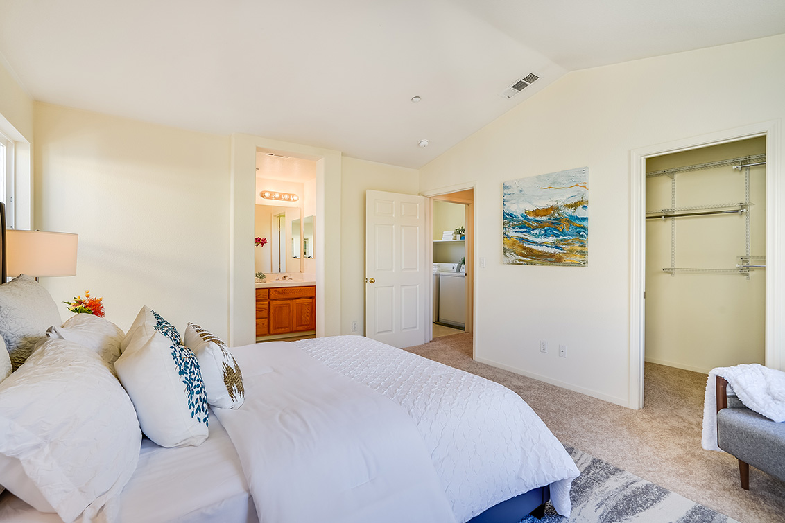 Master Bedroom (D) picture - 38597 Steinbeck Ter, Fremont 94536