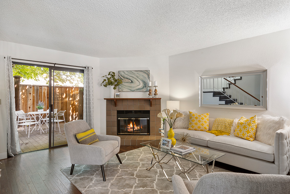 Living Room - 2572 Village Dr, Union City 94587