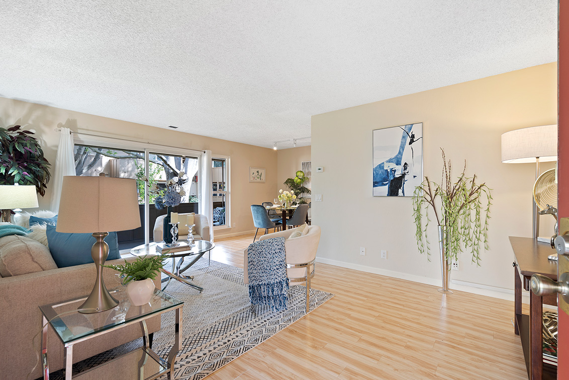 Living Room - 2456 W Bayshore Rd 9, Palo Alto 94303