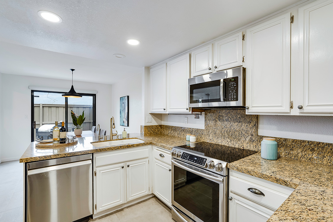 Kitchen - 1327 Greenwich Ct, San Jose 95125