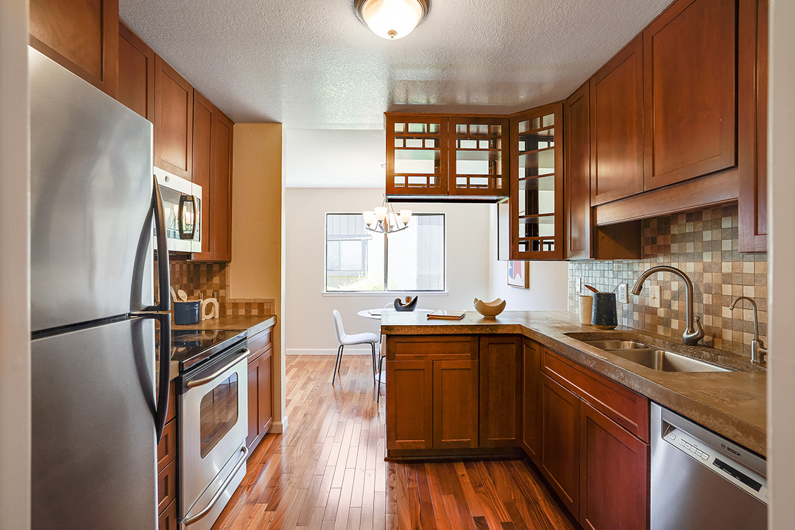 Kitchen - 765 San Antonio Rd 15, Palo Alto 94303