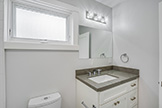 686 Spargur Dr, Los Altos 94022 - Adu Bath (B)