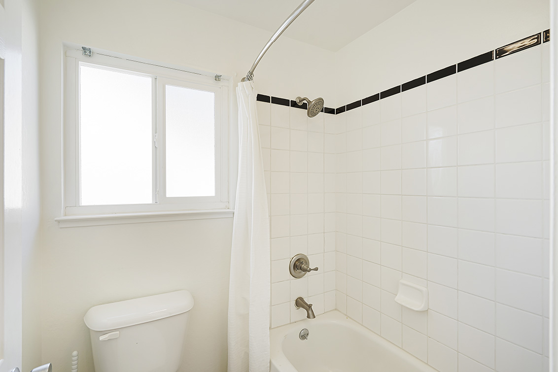 Bathroom 2 (C) Picture - 4397 Stone Canyon Dr, San Jose 95136 Bathroom 2 (C) picture - 4397 Stone Canyon Dr, San Jose 95136