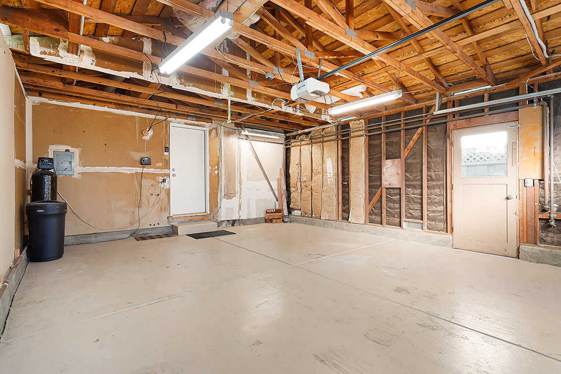 Garage (C) Picture - 4397 Stone Canyon Dr, San Jose 95136 Garage (C) picture - 4397 Stone Canyon Dr, San Jose 95136