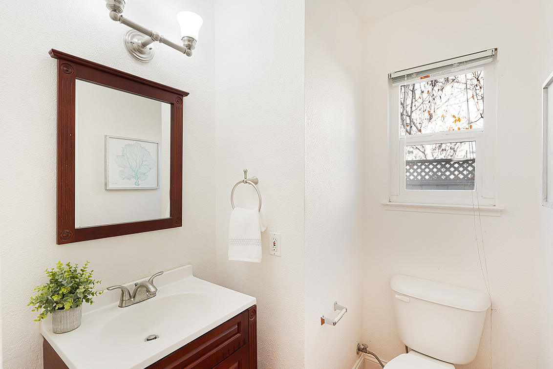 Half Bath (A) Picture - 4397 Stone Canyon Dr, San Jose 95136 Half Bath (A) picture - 4397 Stone Canyon Dr, San Jose 95136
