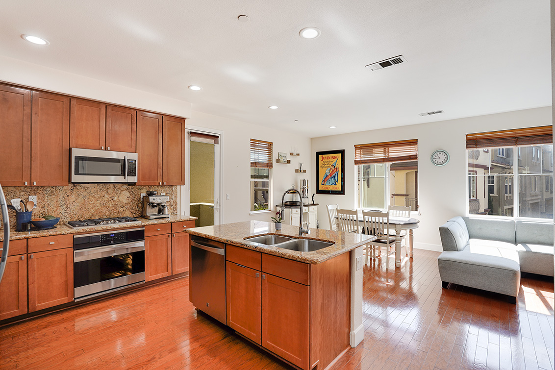 Kitchen (D) Picture - 366 Alvarez Common, Milpitas 95035 Kitchen (D) picture - 366 Alvarez Common, Milpitas 95035
