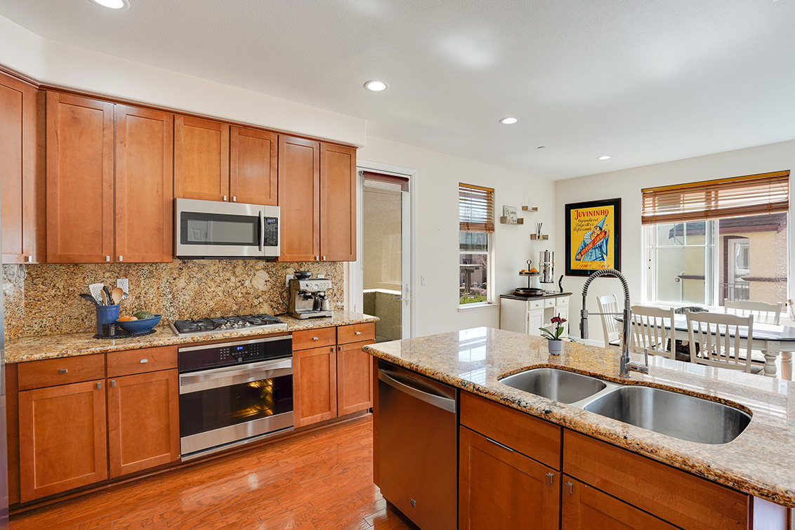 Kitchen (E) Picture - 366 Alvarez Common, Milpitas 95035 Kitchen (E) picture - 366 Alvarez Common, Milpitas 95035