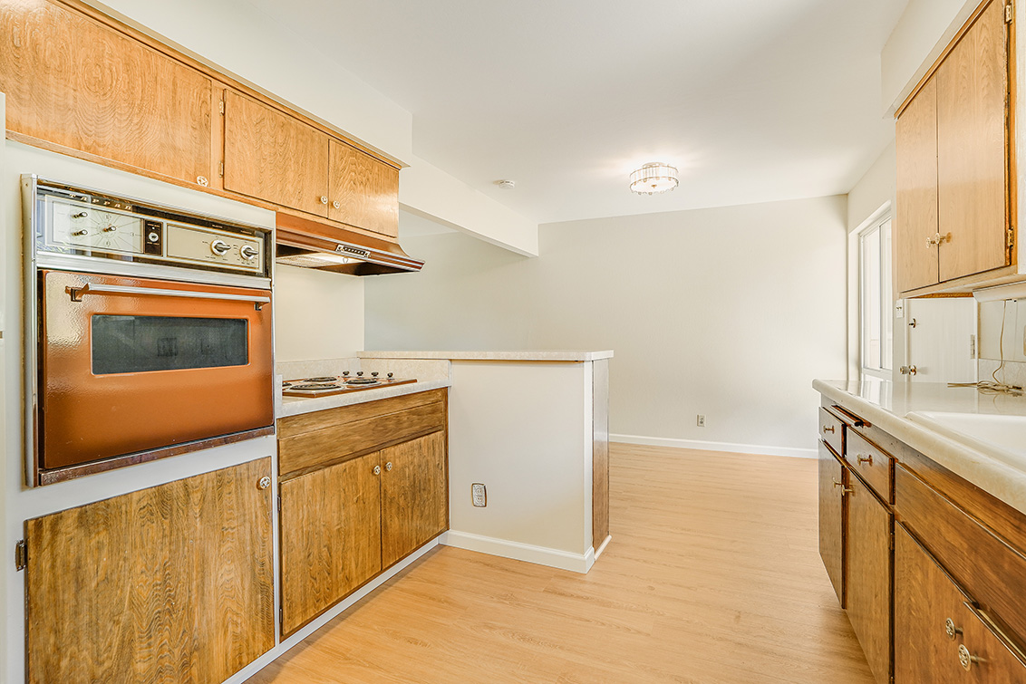 Kitchen - 1615 Marina Ct #C, San Mateo 94403