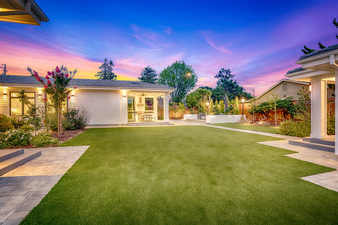 Backyard Twilight (C) picture - 686 Spargur Dr, Los Altos 94022