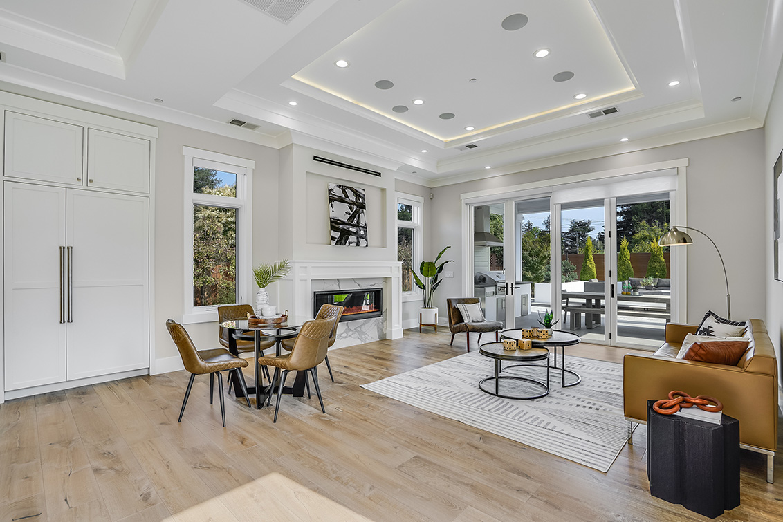Family Room (C) Picture - 686 Spargur Dr, Los Altos 94022 Family Room (C) picture - 686 Spargur Dr, Los Altos 94022