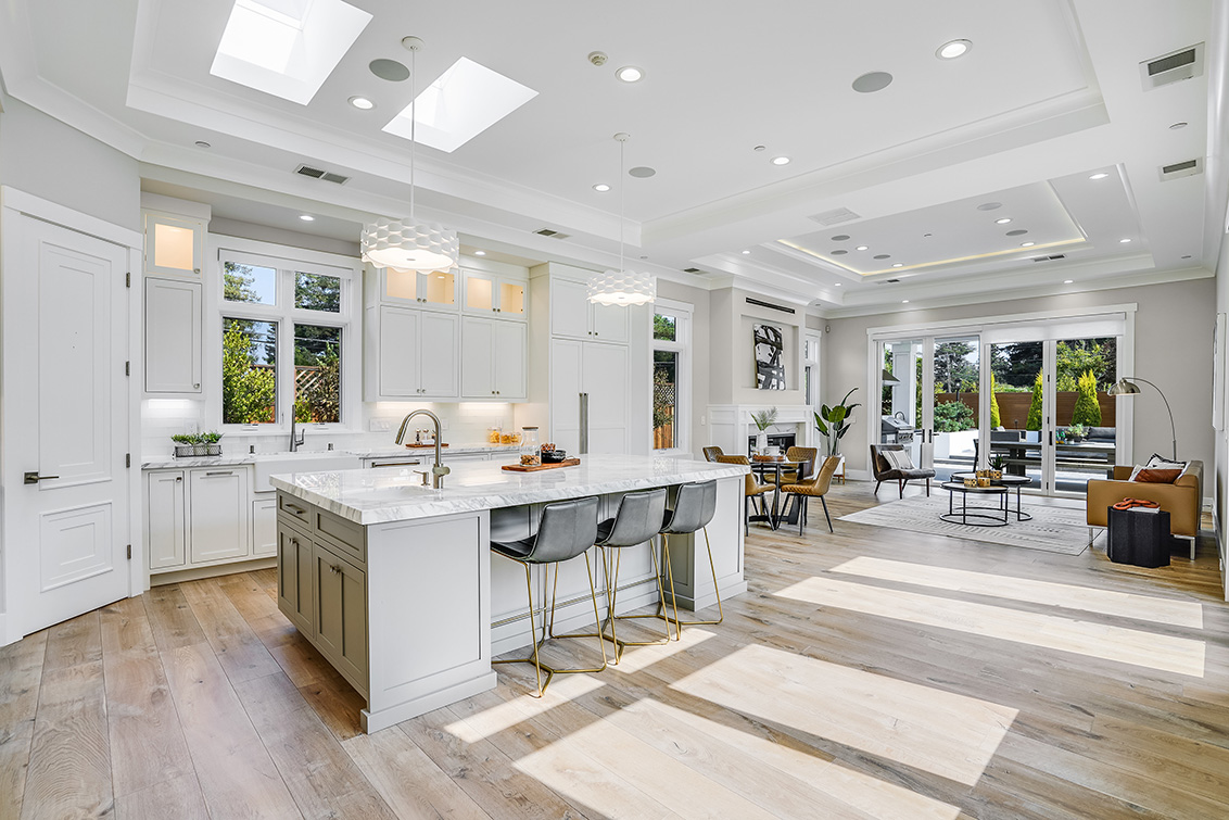 Kitchen - 686 Spargur Dr, Los Altos 94022