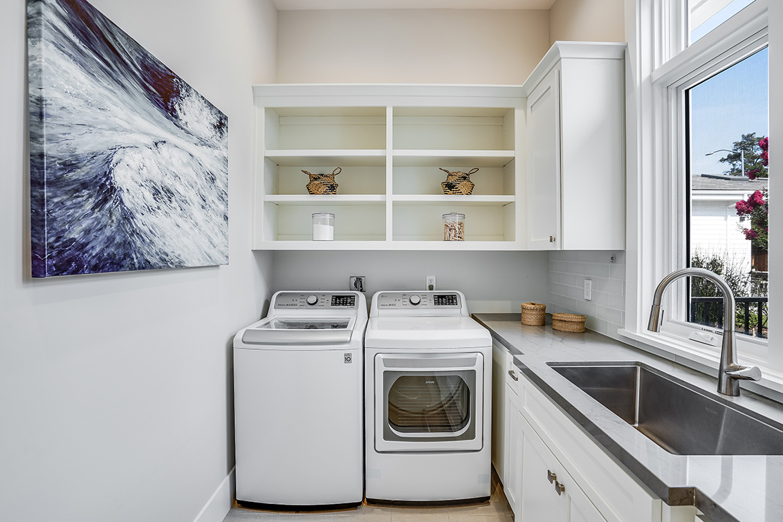 Laundry (C) picture - 686 Spargur Dr, Los Altos 94022