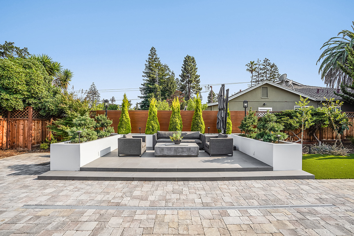 Patio 2 (A) picture - 686 Spargur Dr, Los Altos 94022