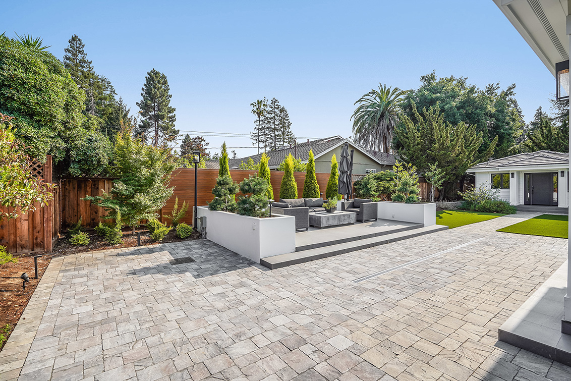 Patio 2 (B) picture - 686 Spargur Dr, Los Altos 94022