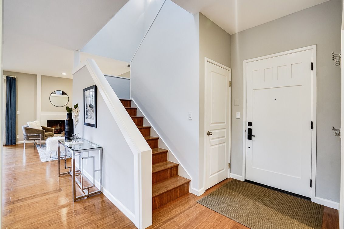 Entrance (B) Picture - 678 Webster St, Palo Alto 94301 Entrance (B) picture - 678 Webster St, Palo Alto 94301